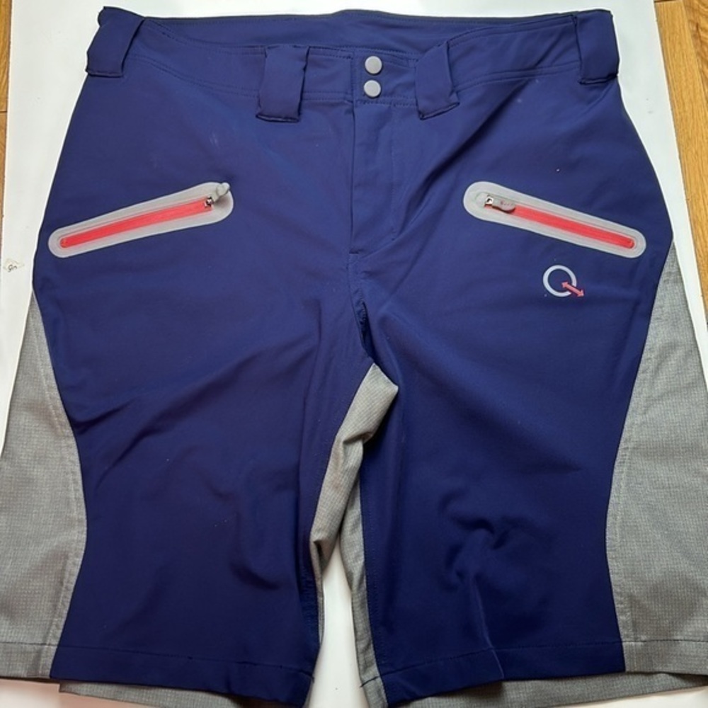 QUAY Performance‎ Sutherland Shorts